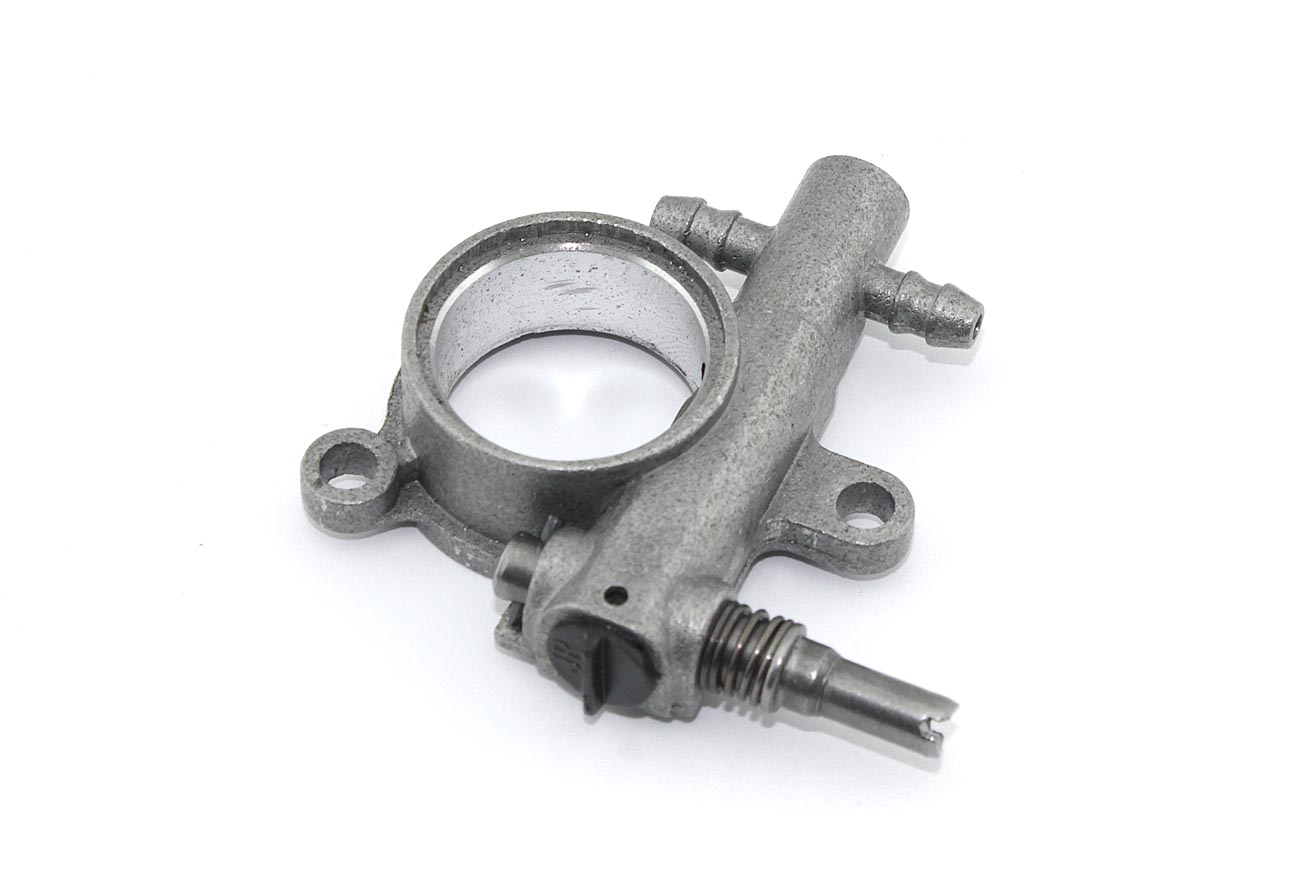 Маслянный насос для китайских бензопил 3800сс 120007