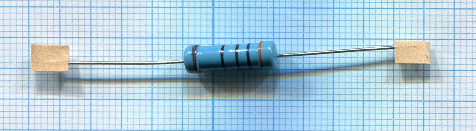 Металлический пленочный резистор 2Вт 300 Ом